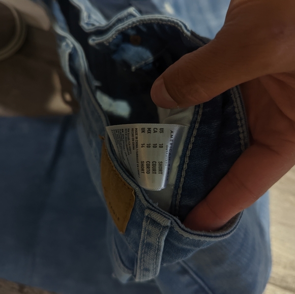 American eagle super hi-rise jeggingswith distressing  size 10short - Picture 5 of 6